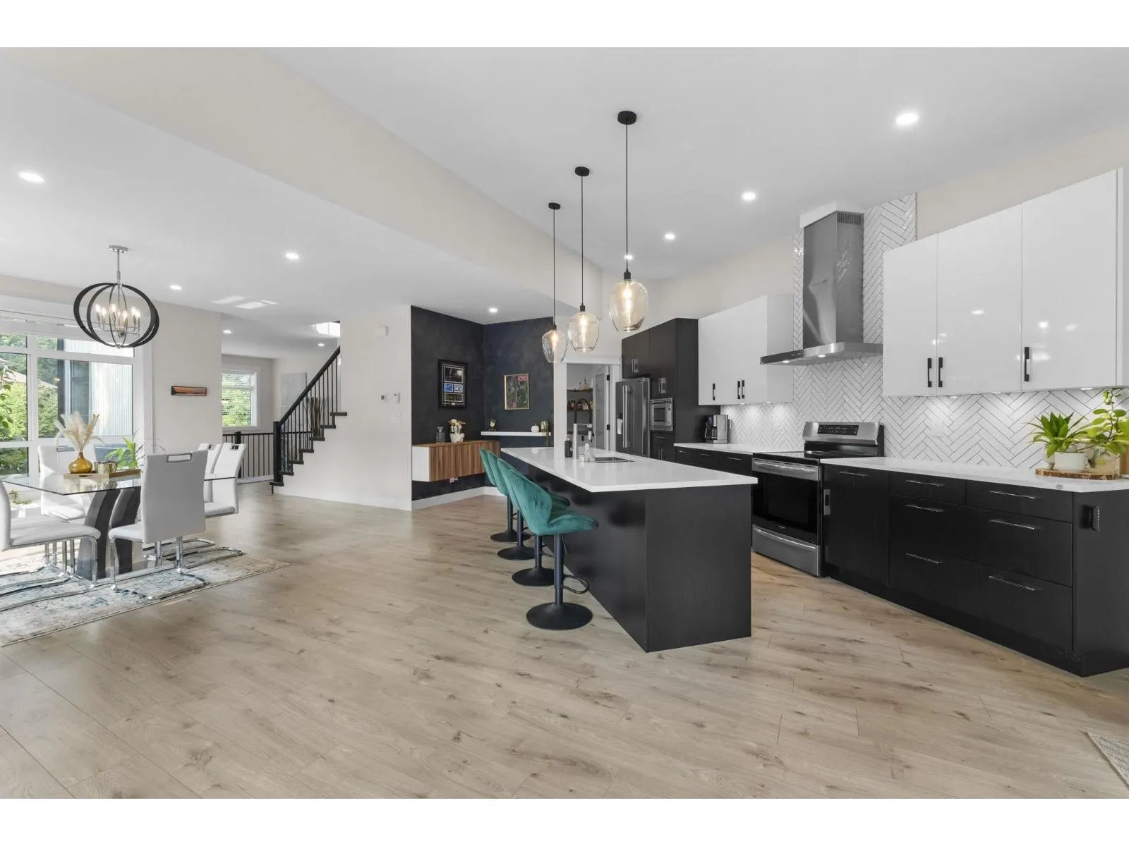 47208 SWALLOW PLACE|Little Mountain