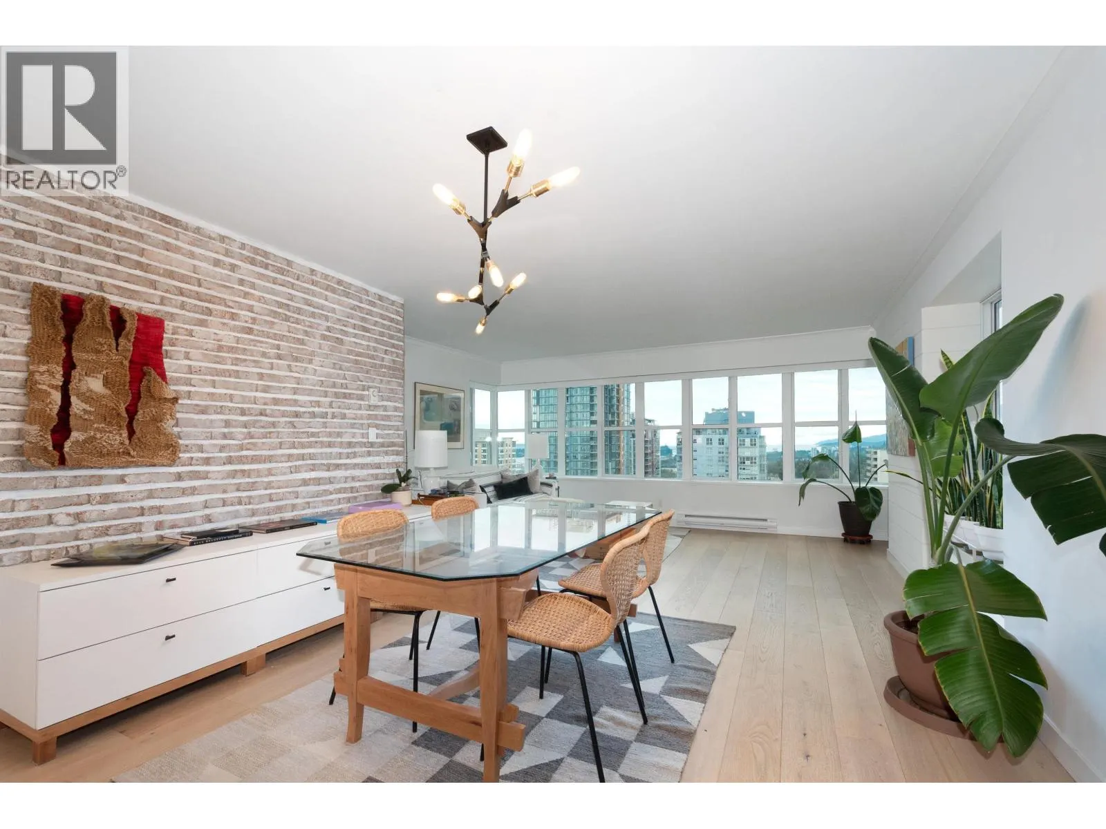 1504 1555 EASTERN AVENUE