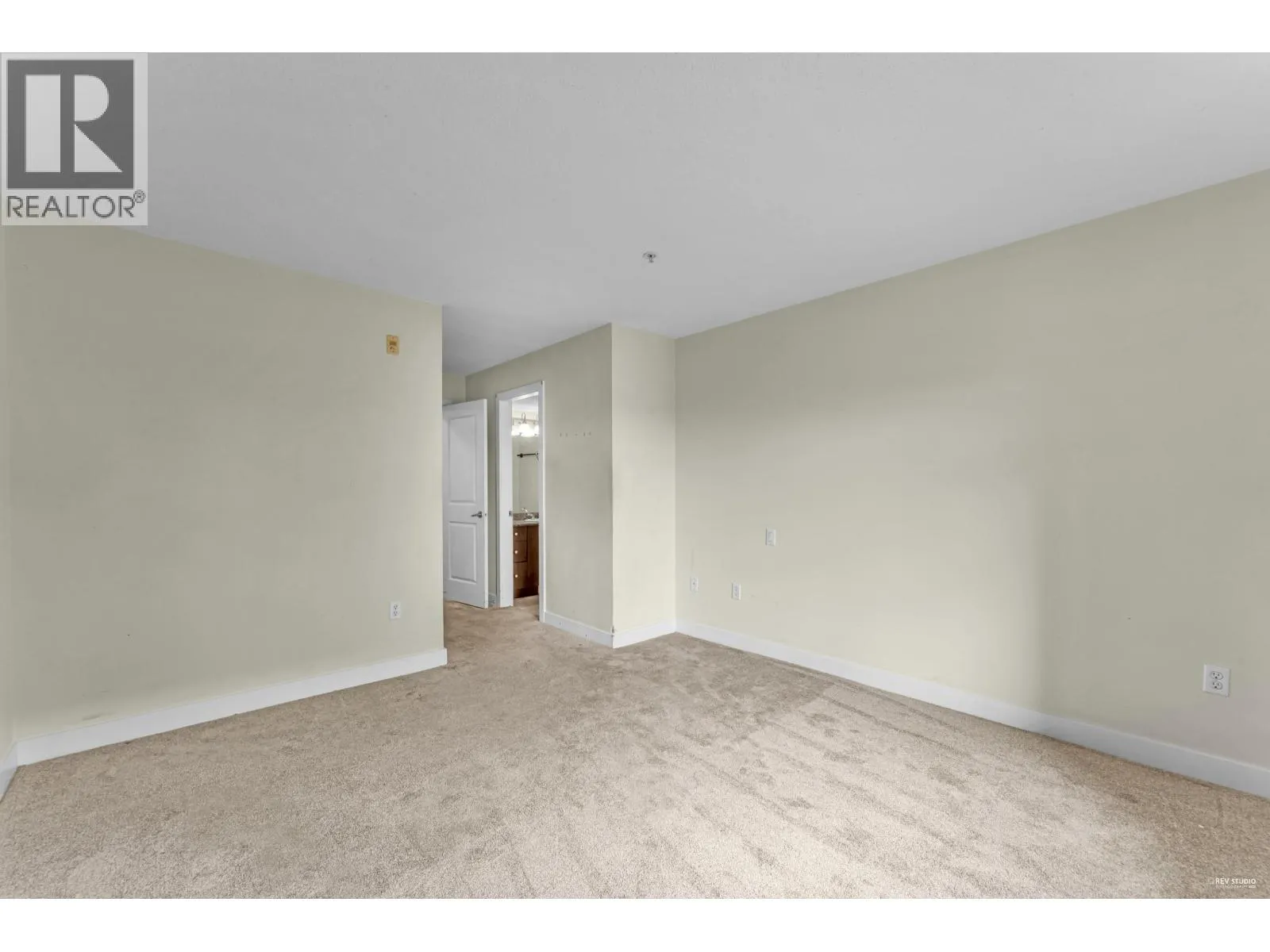 214 12020 207A STREET