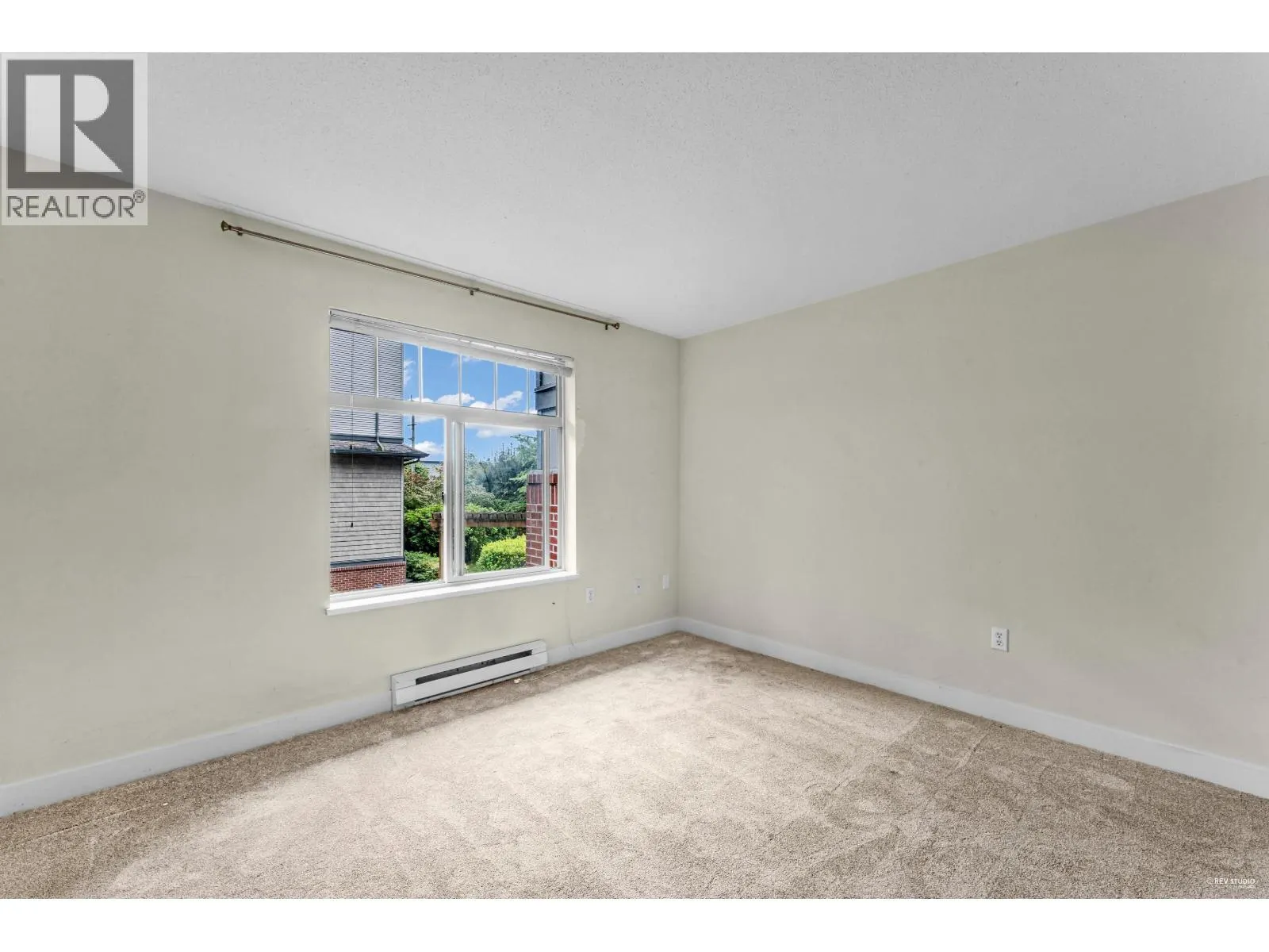 214 12020 207A STREET