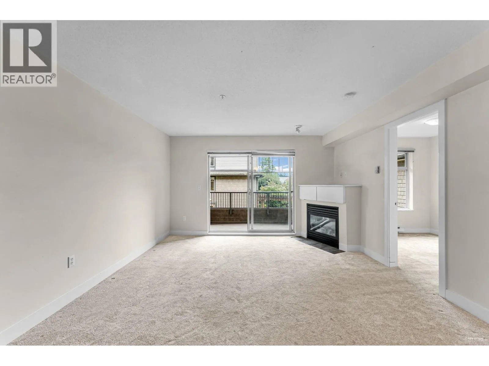 214 12020 207A STREET