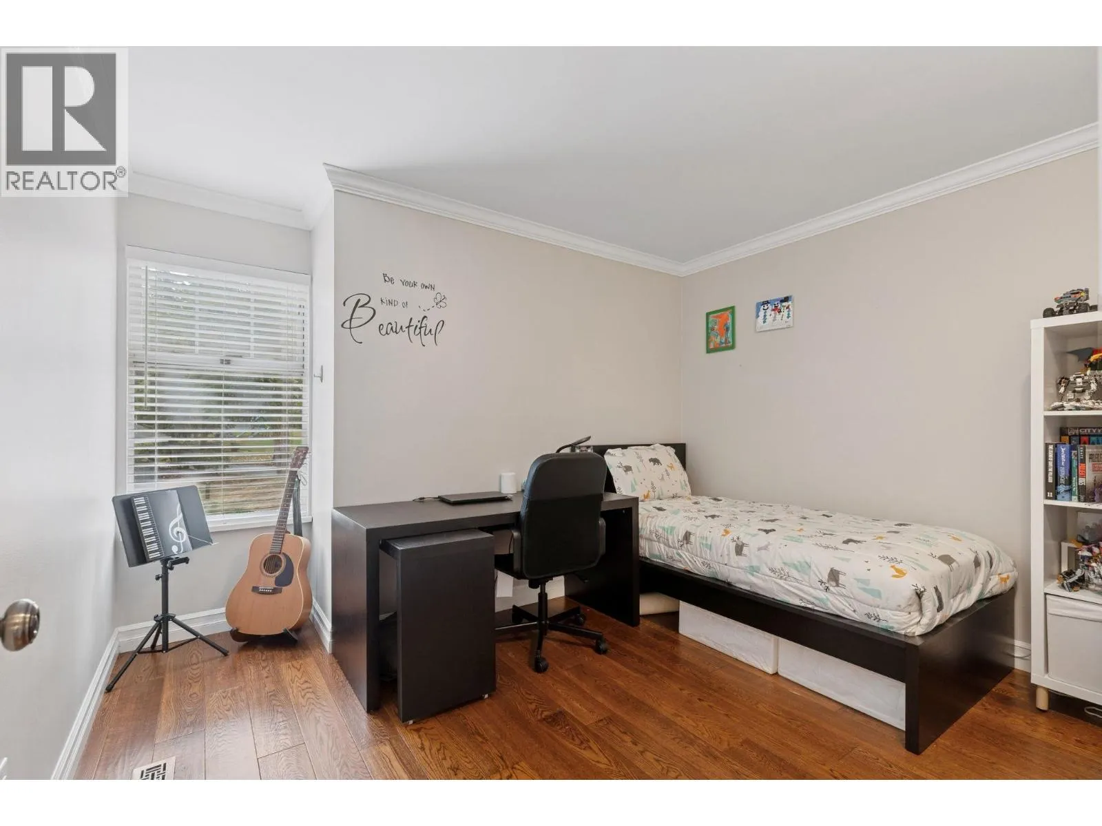 39 1140 FALCON DRIVE