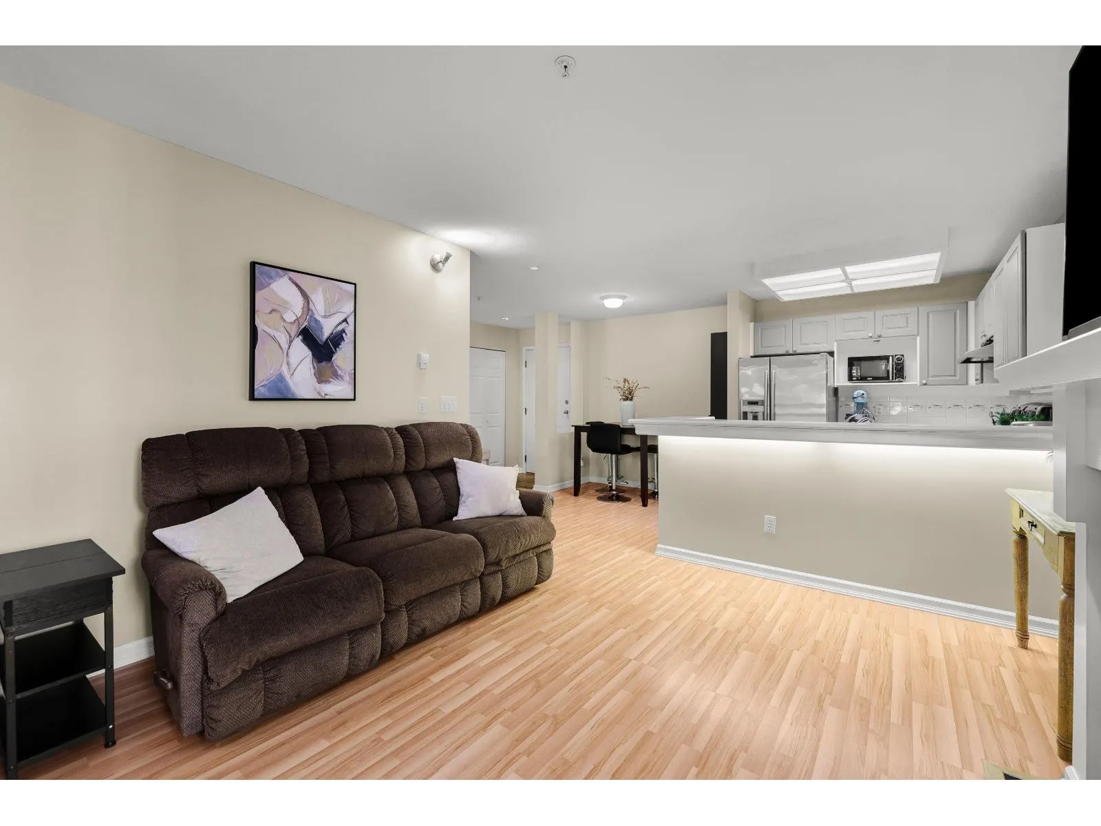 210 22025 48 AVENUE