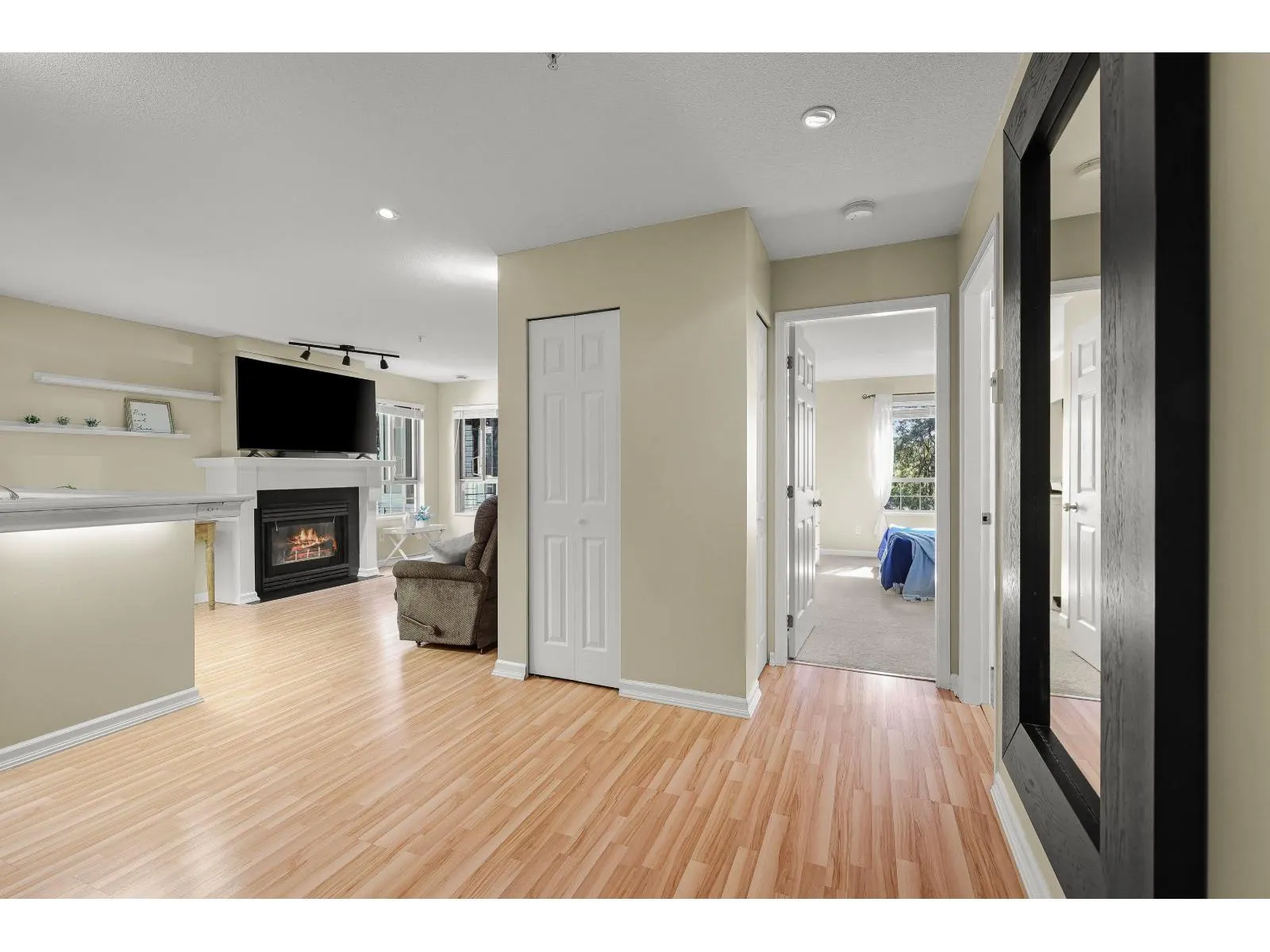 210 22025 48 AVENUE