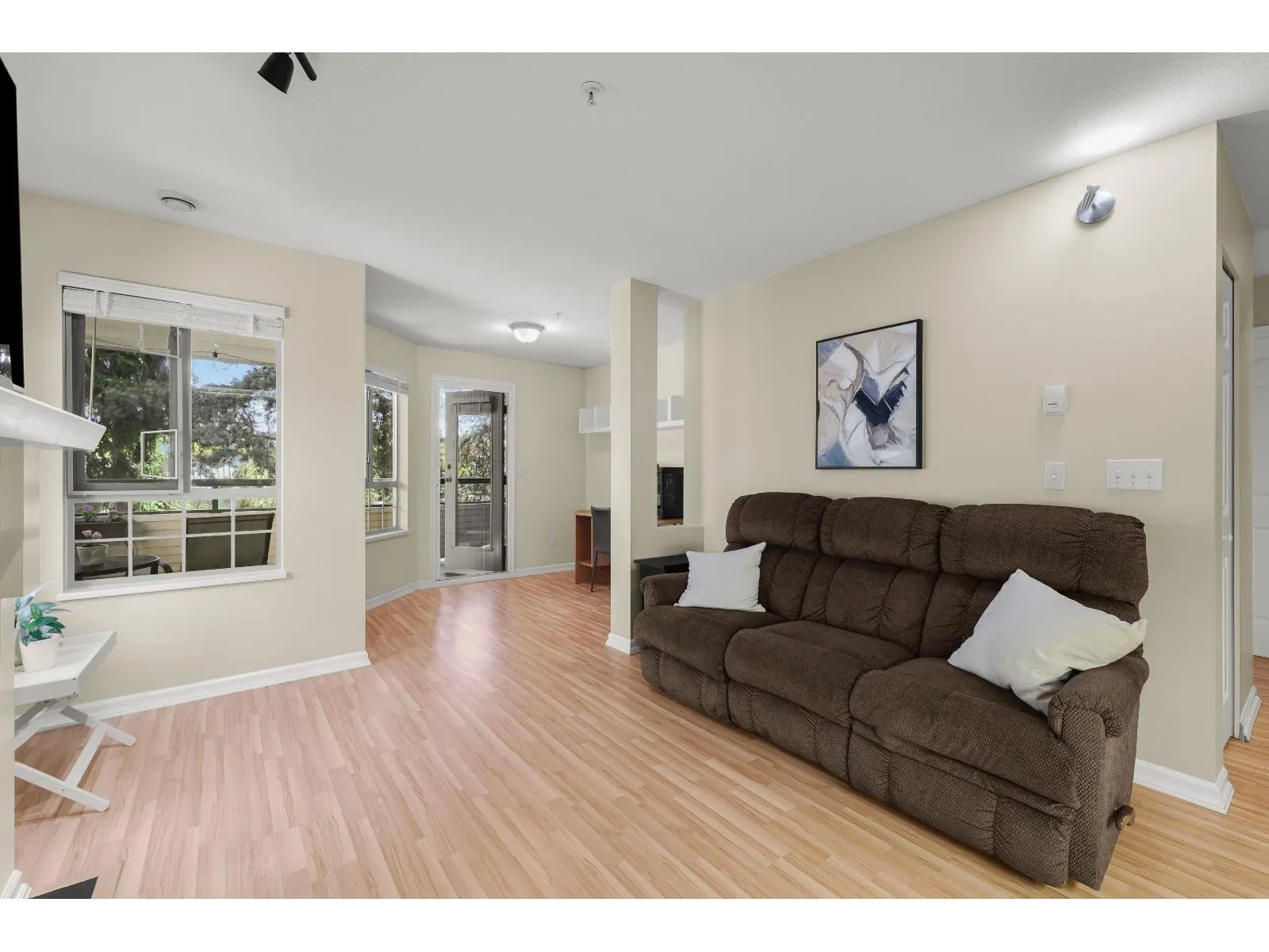 210 22025 48 AVENUE