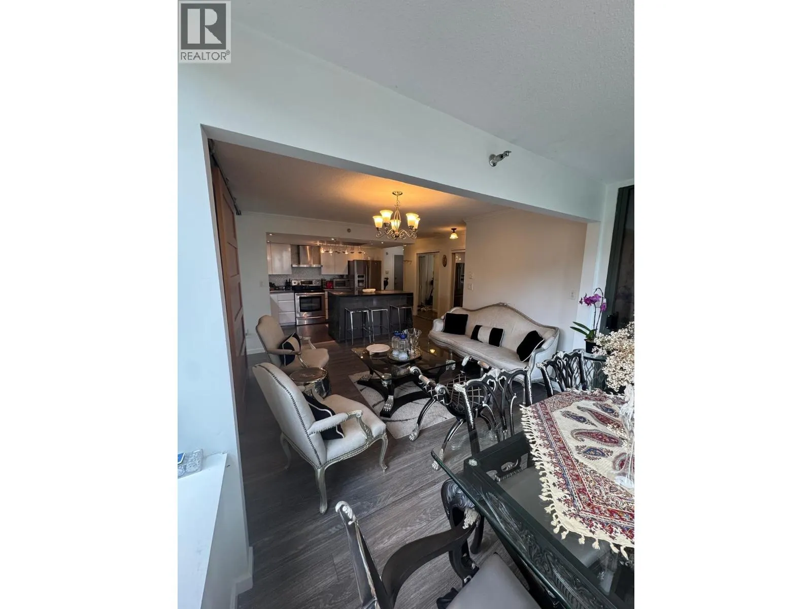304 1088 QUEBEC STREET