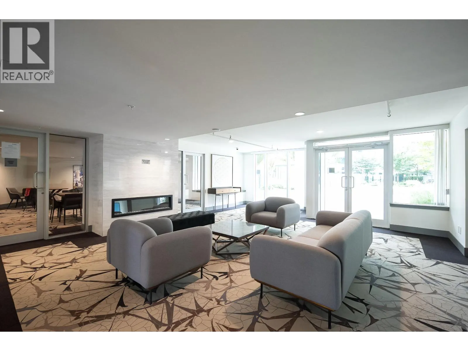809 8699 HAZELBRIDGE WAY