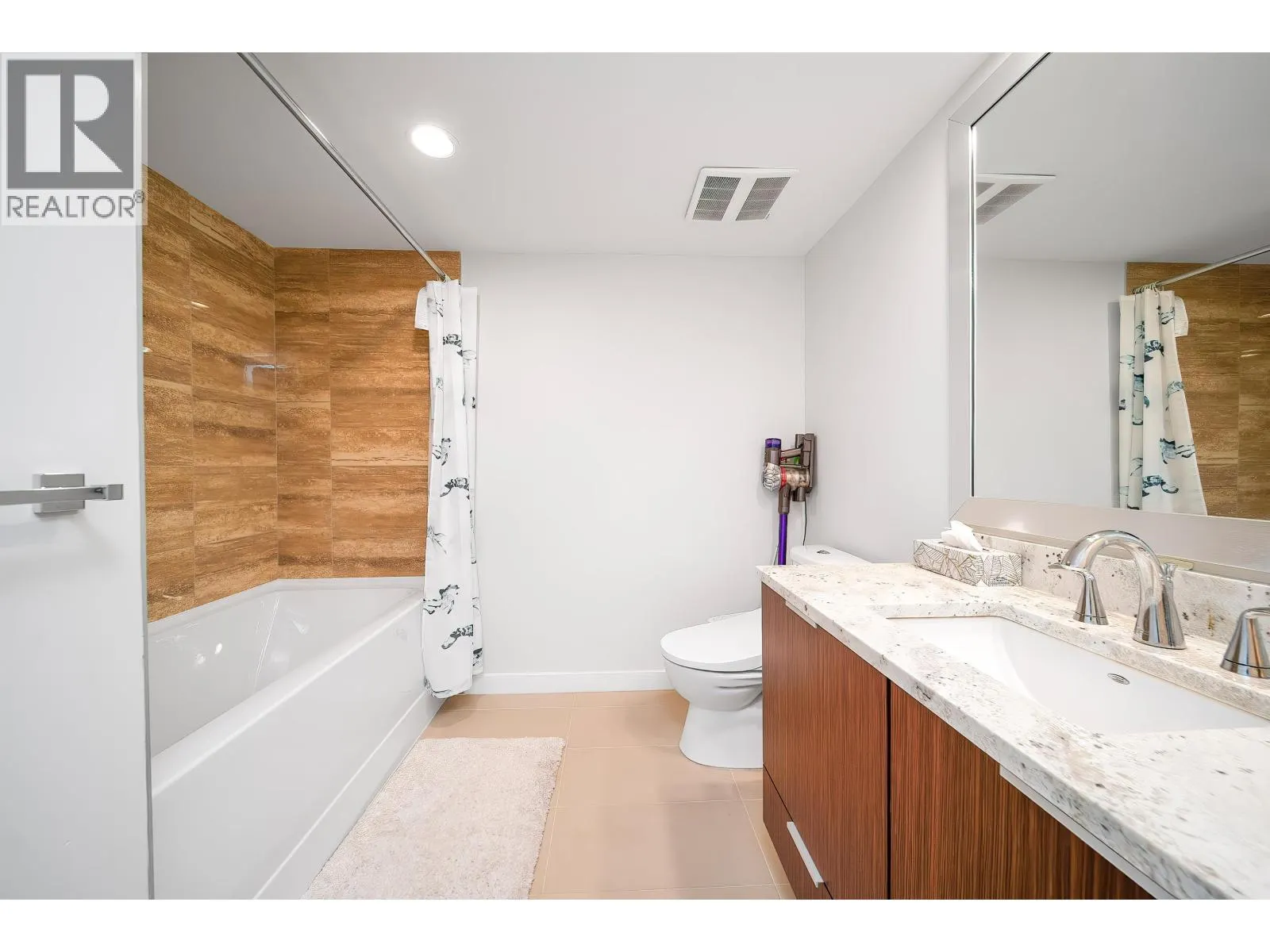 809 8699 HAZELBRIDGE WAY