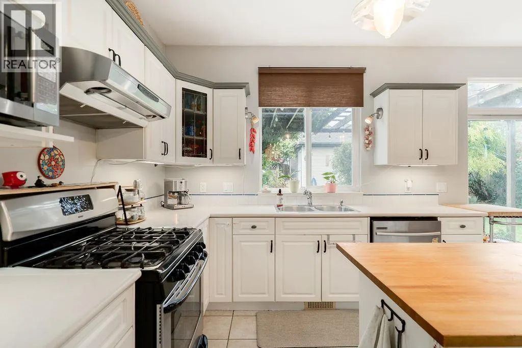 23801 KANAKA WAY