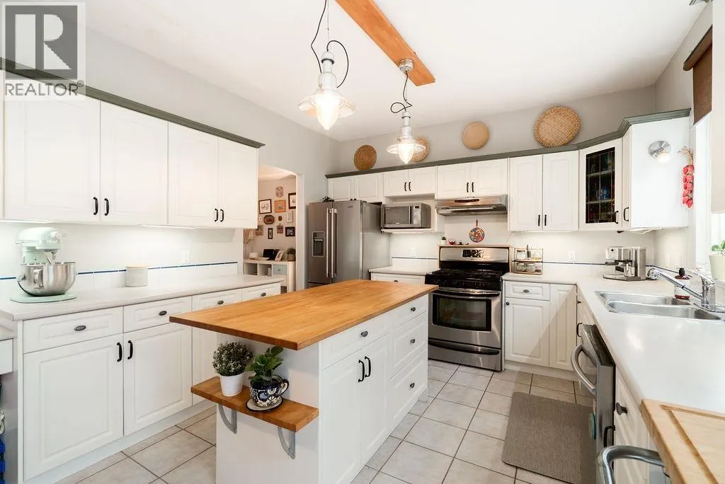 23801 KANAKA WAY