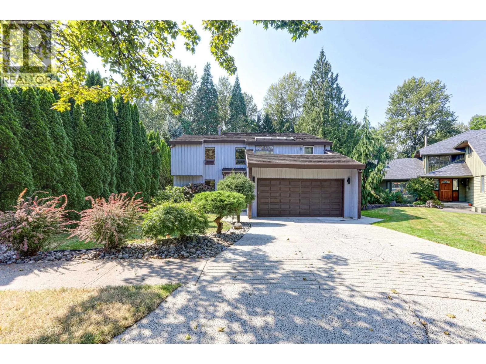 7873 WOODHURST DRIVE