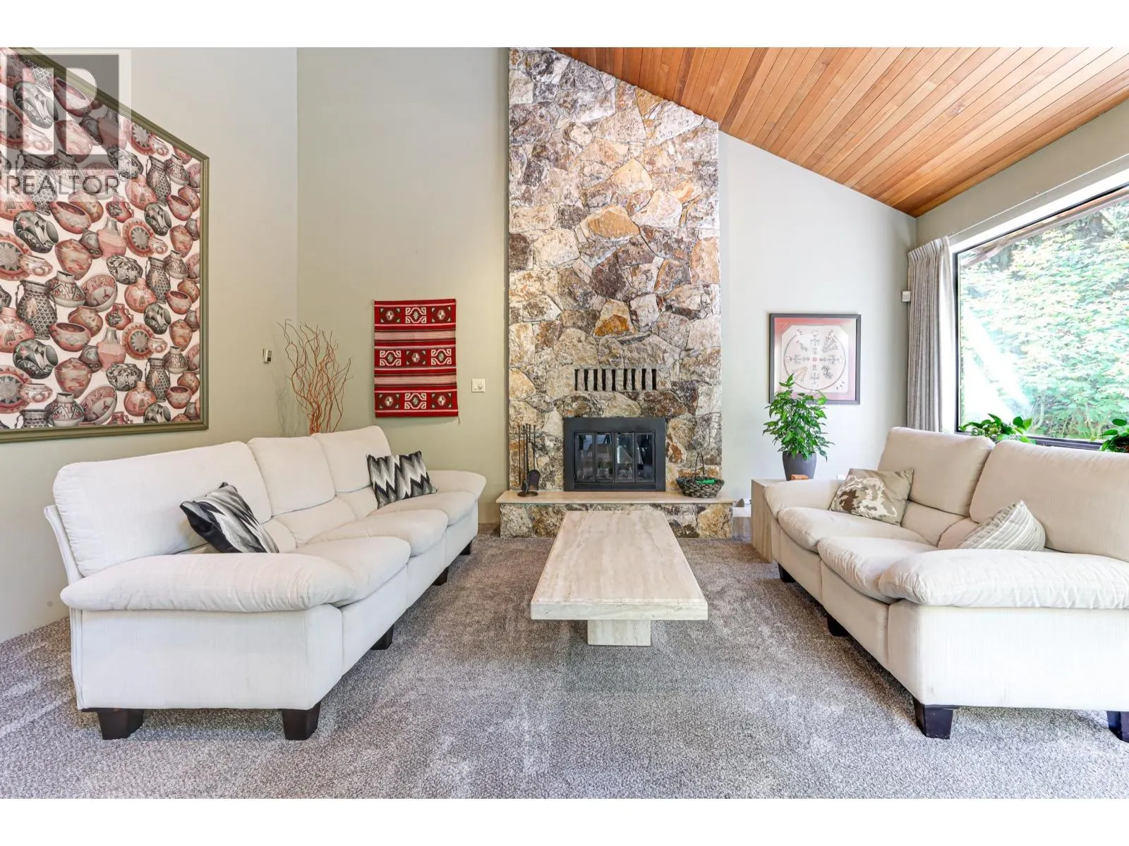 7873 WOODHURST DRIVE