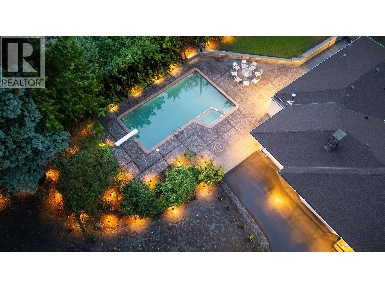 441 SOUTHBOROUGH DRIVE