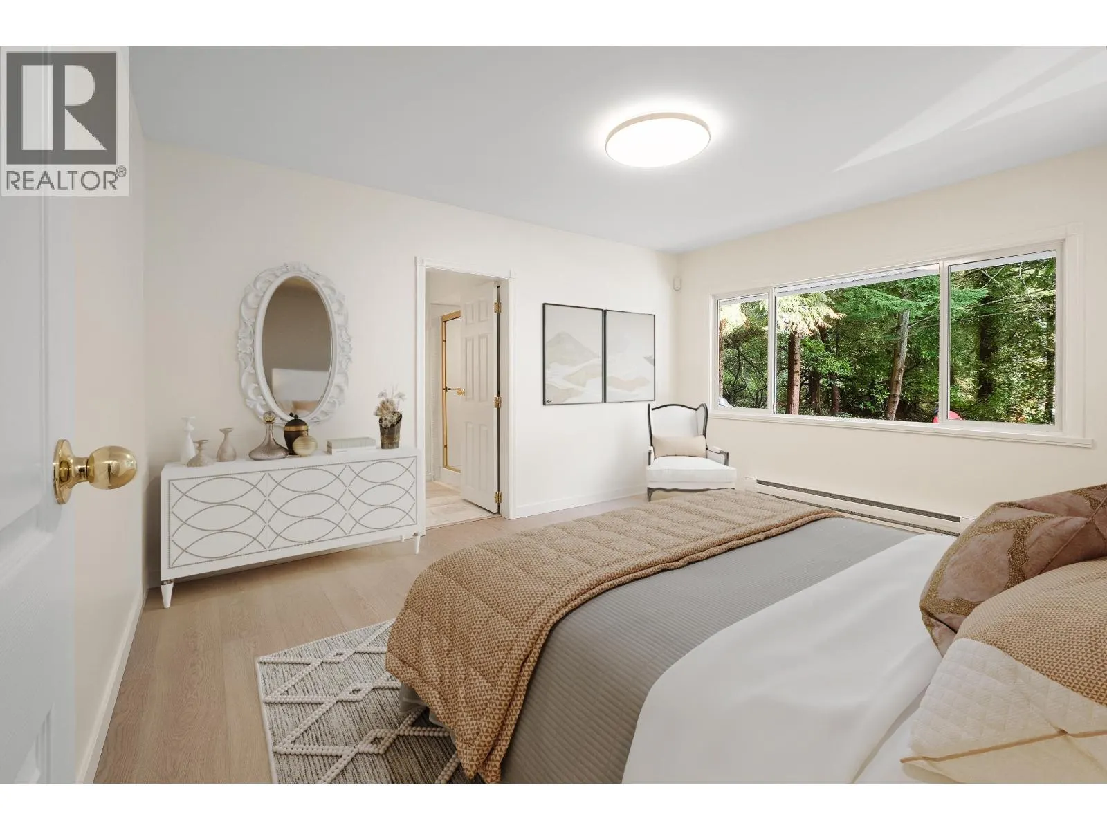 441 SOUTHBOROUGH DRIVE