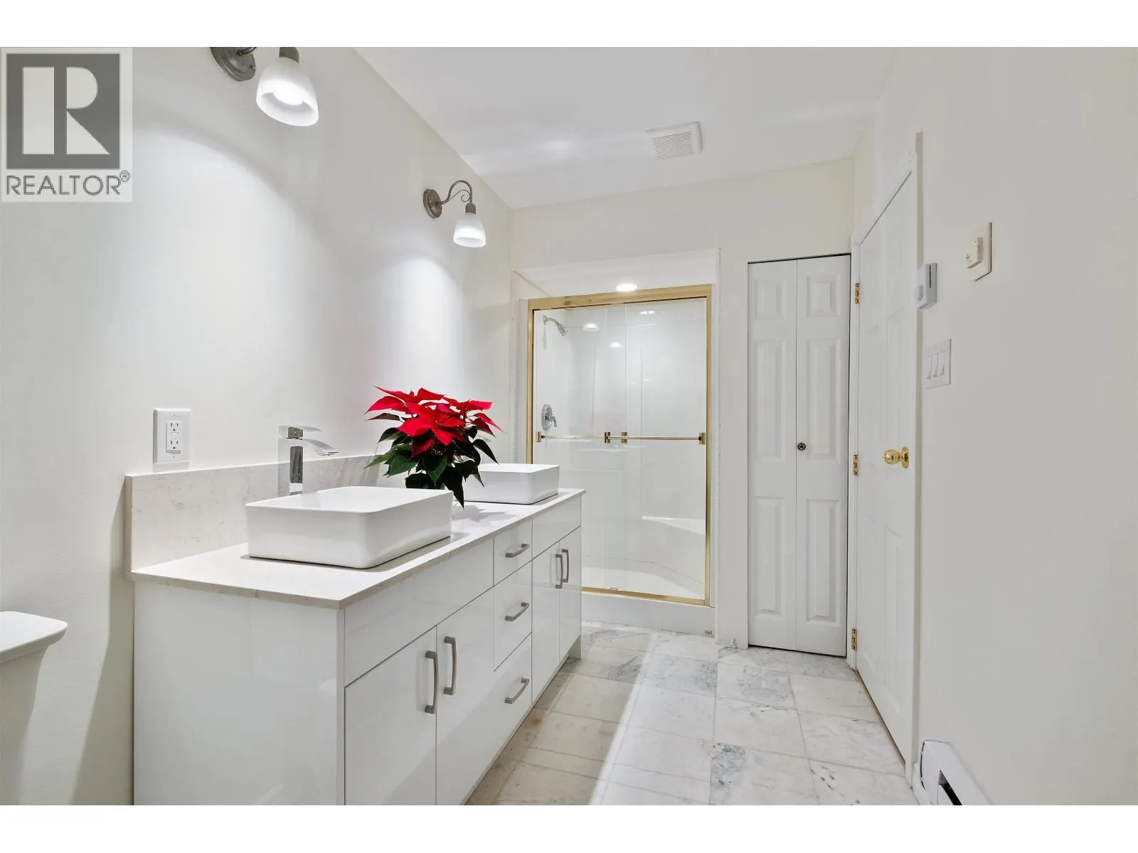 441 SOUTHBOROUGH DRIVE