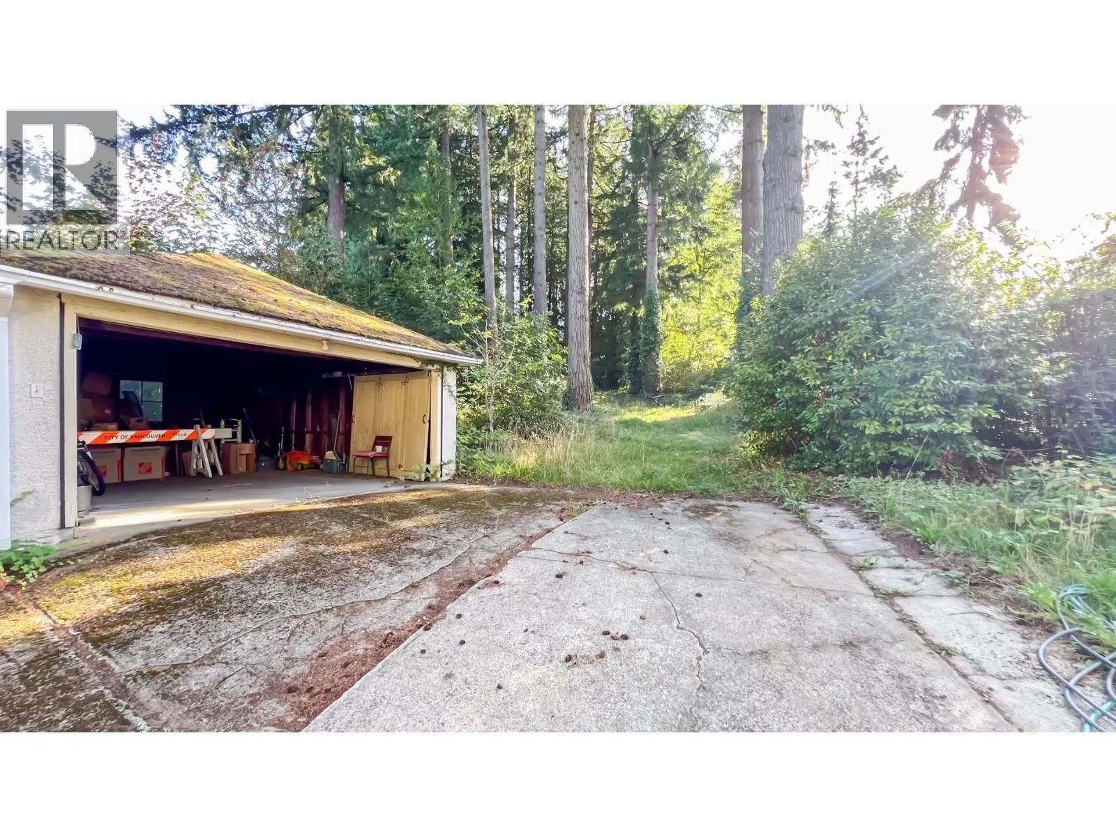 4786 DRUMMOND DRIVE