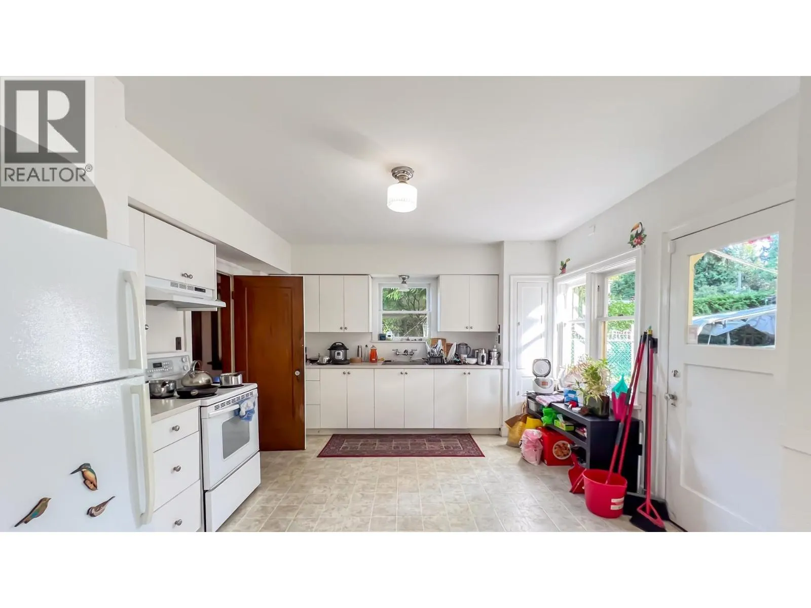 4786 DRUMMOND DRIVE