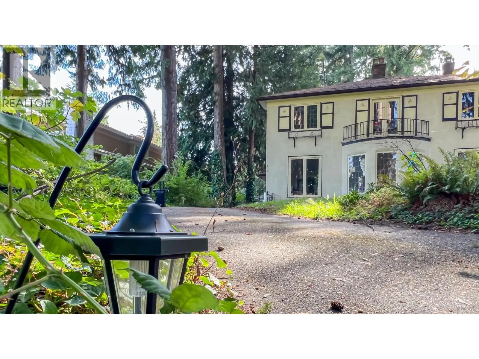 4786 DRUMMOND DRIVE