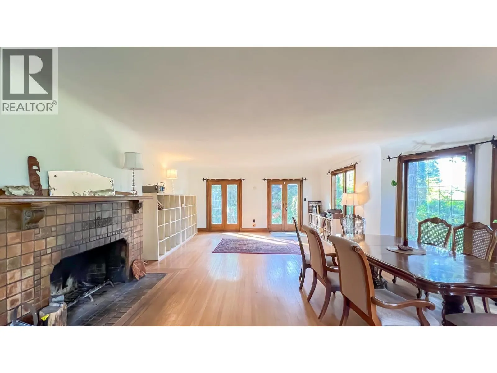 4786 DRUMMOND DRIVE