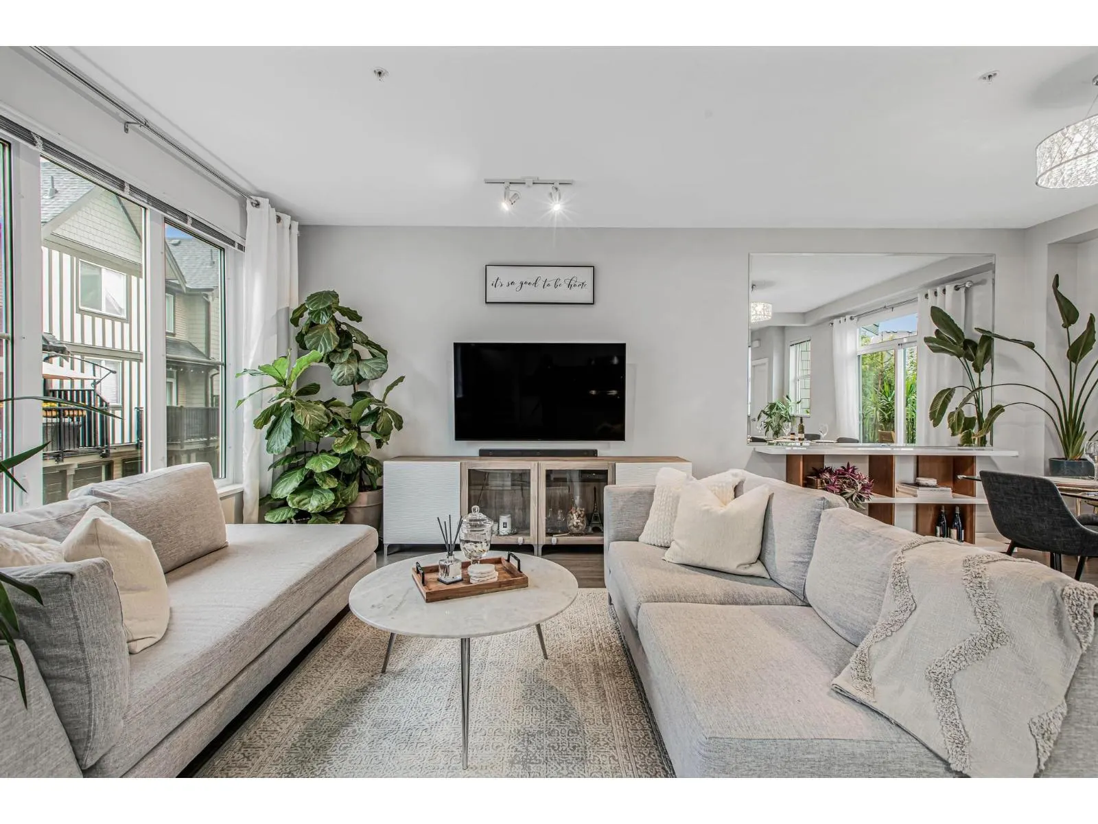 38 8050 204 STREET