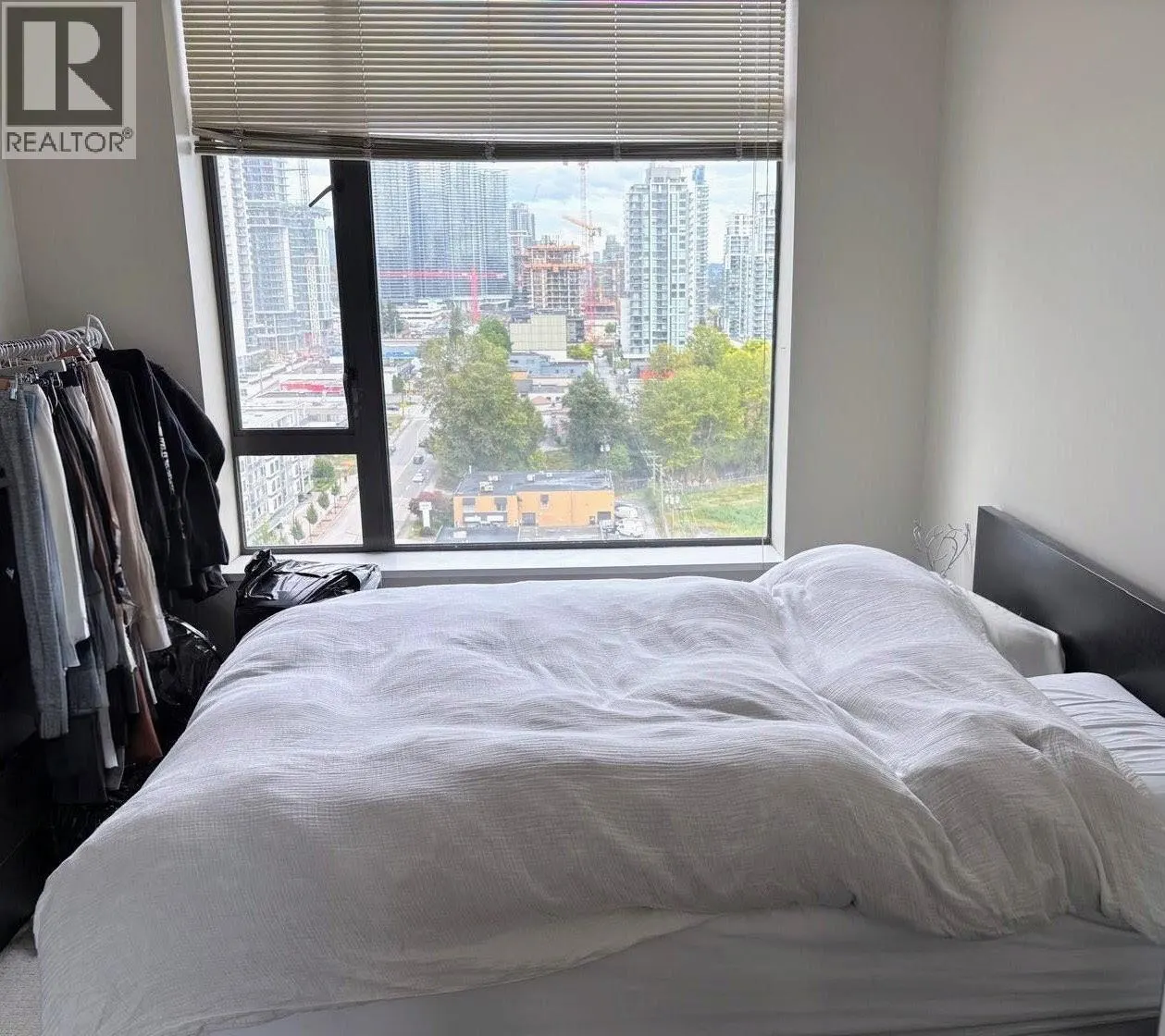 1703 4250 DAWSON STREET