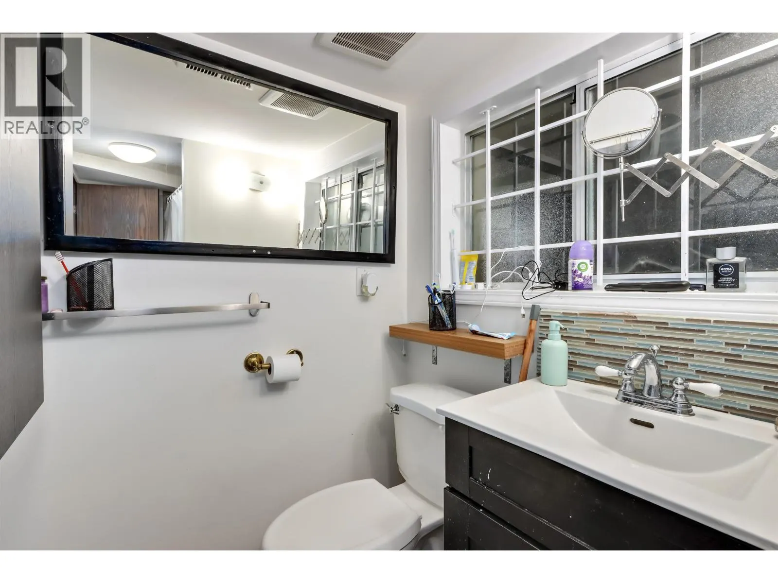 165 E 55TH AVENUE
