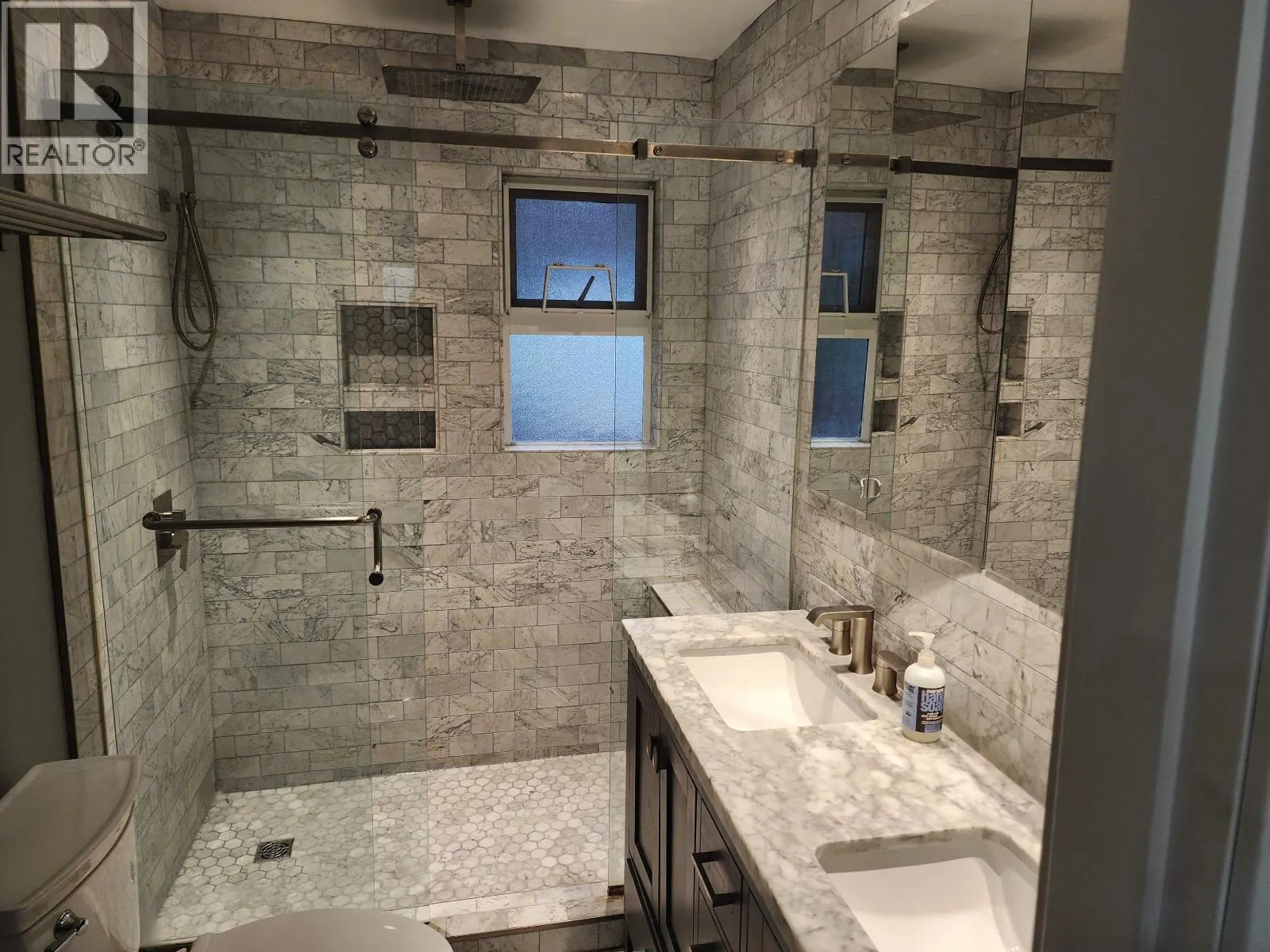 165 E 55TH AVENUE