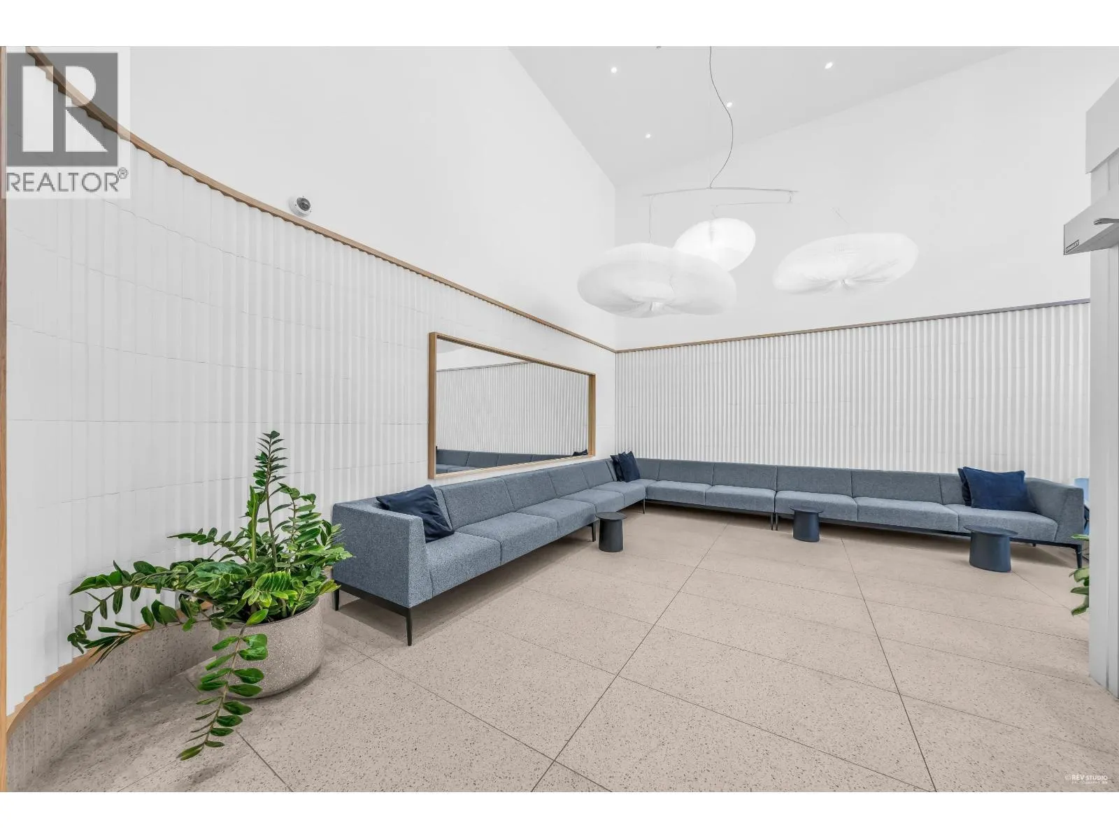 403 9888 UNIVERSITY CRESCENT