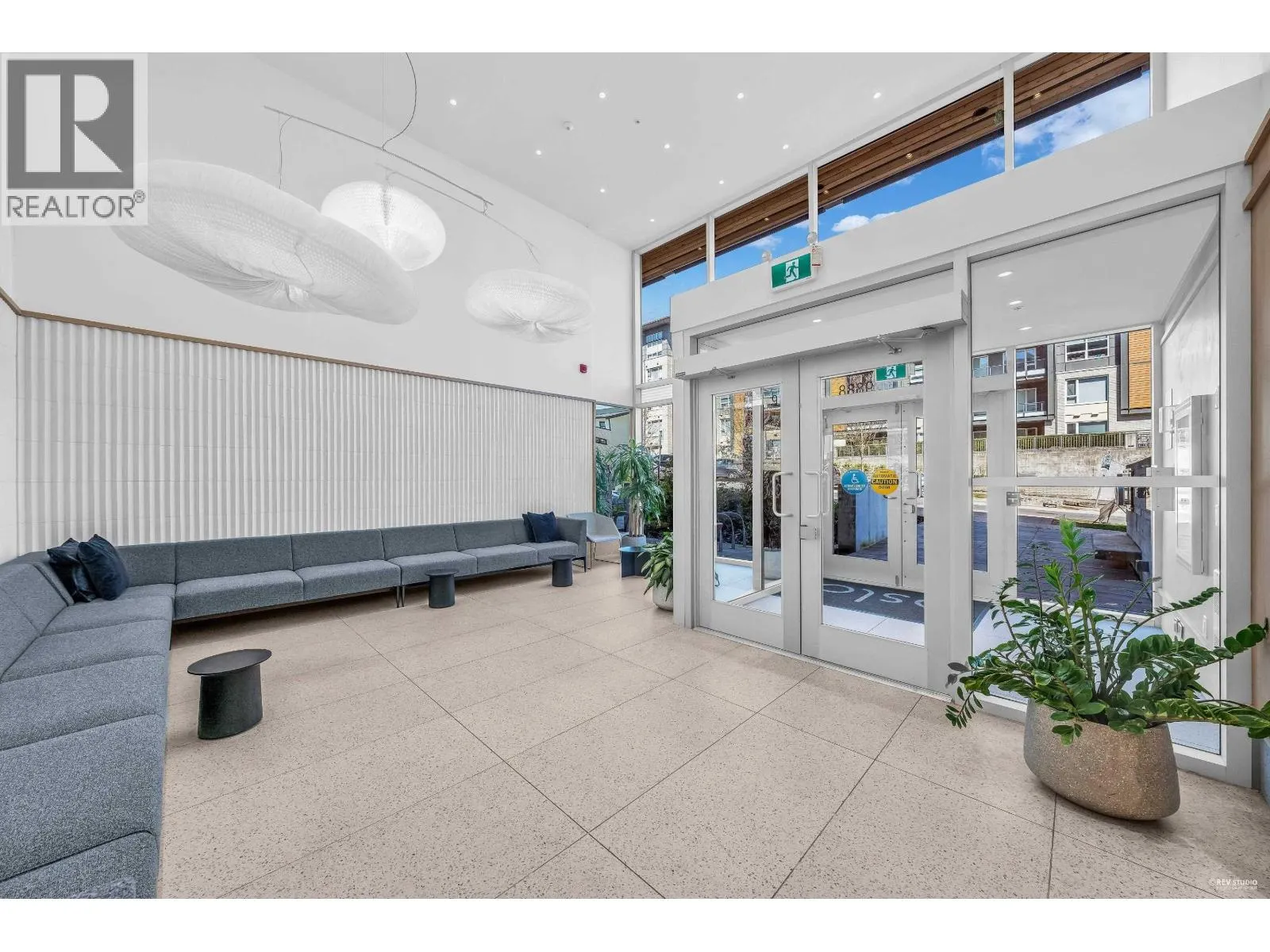 403 9888 UNIVERSITY CRESCENT