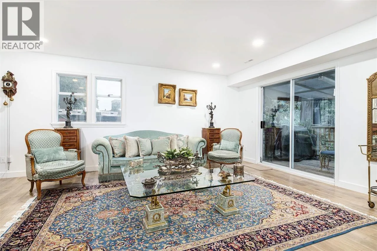6780 MARINE DRIVE