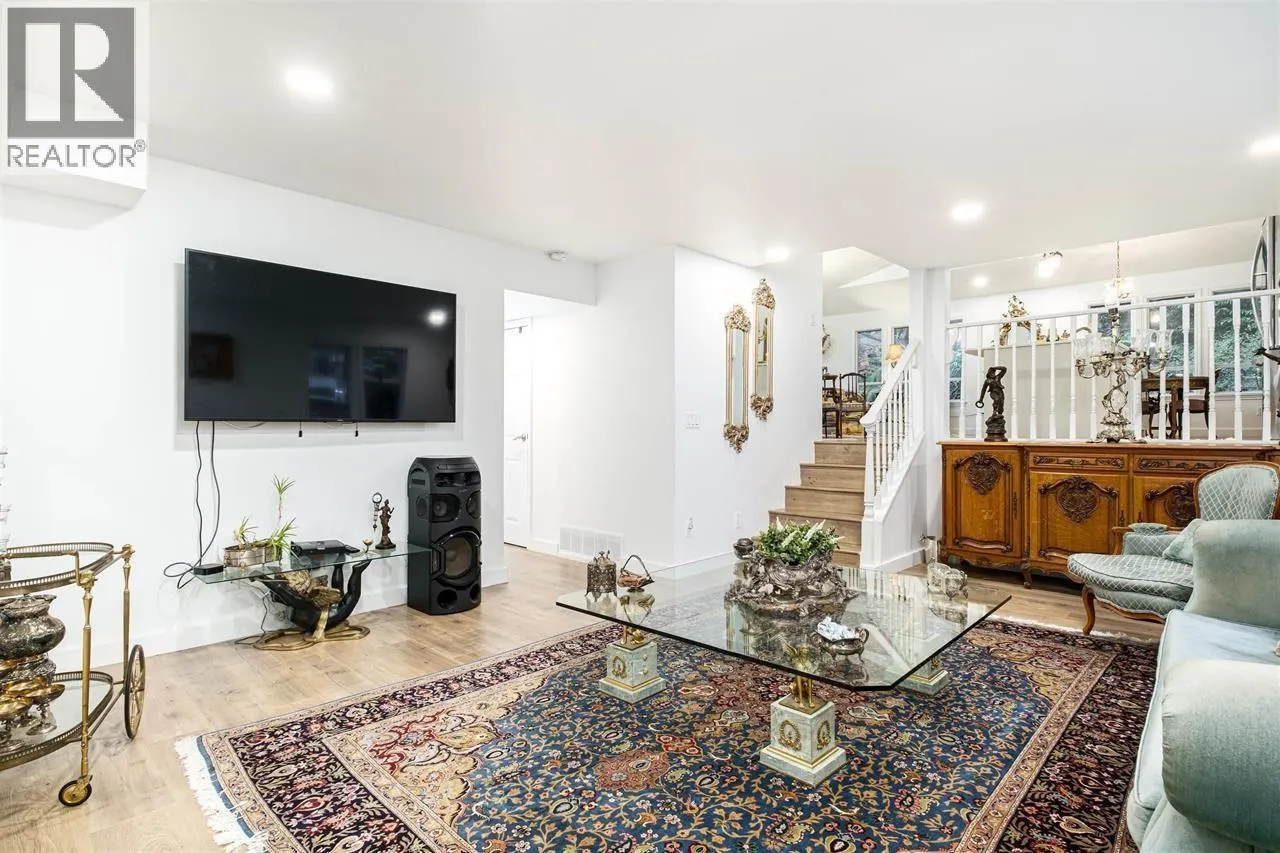 6780 MARINE DRIVE