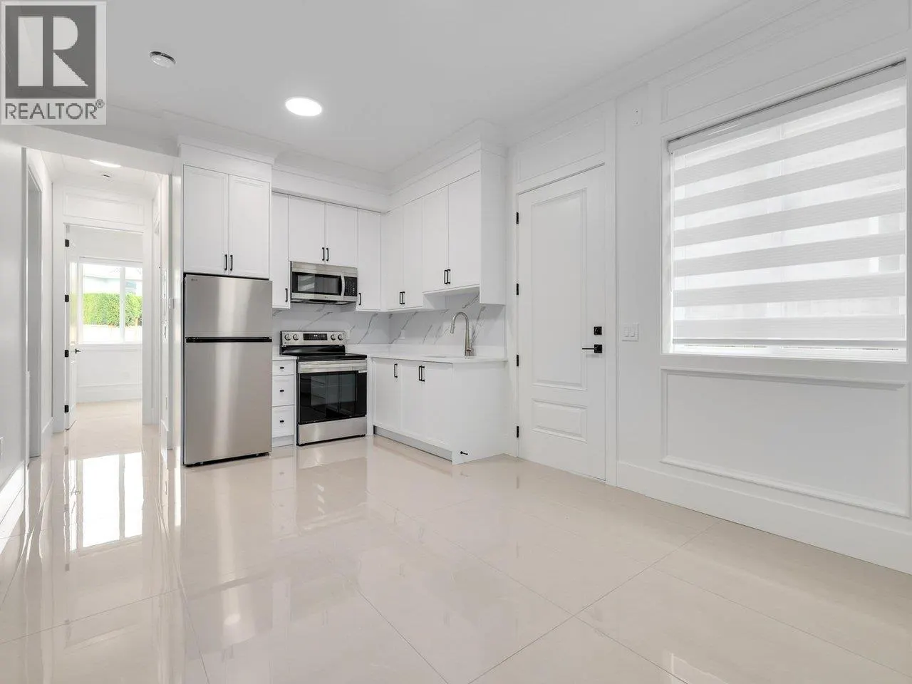 7586 LANCING PLACE