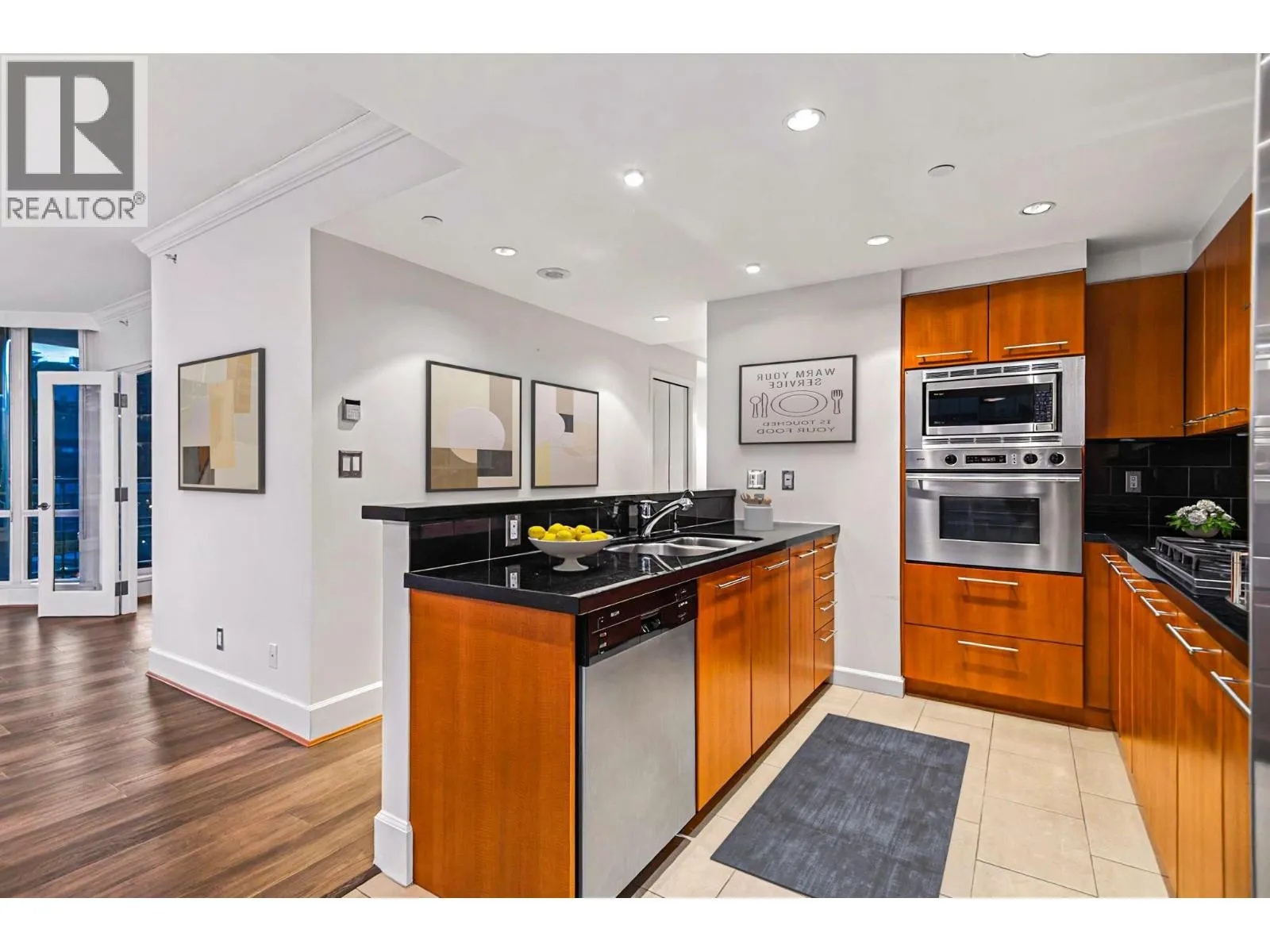 1503 323 JERVIS STREET