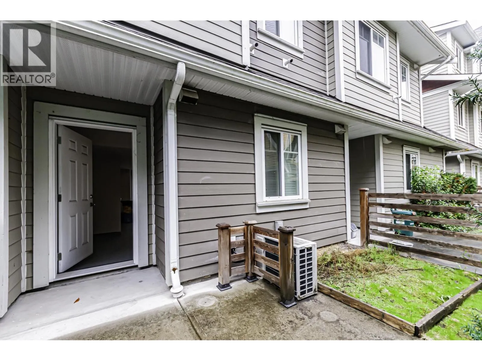 8 9780 GENERAL CURRIE ROAD