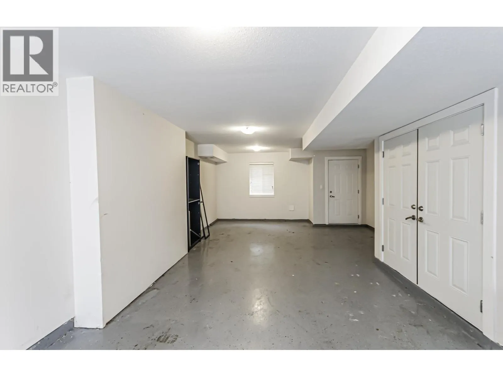 8 9780 GENERAL CURRIE ROAD