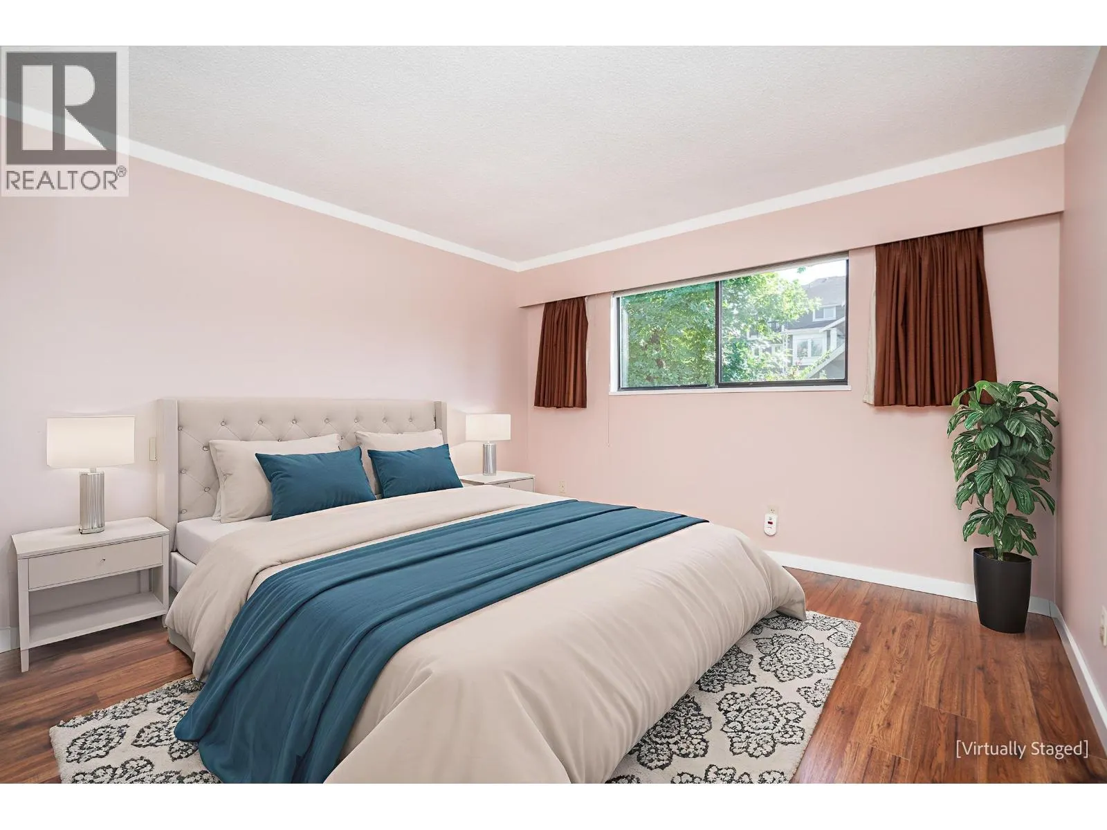 5 TUXEDO PLACE