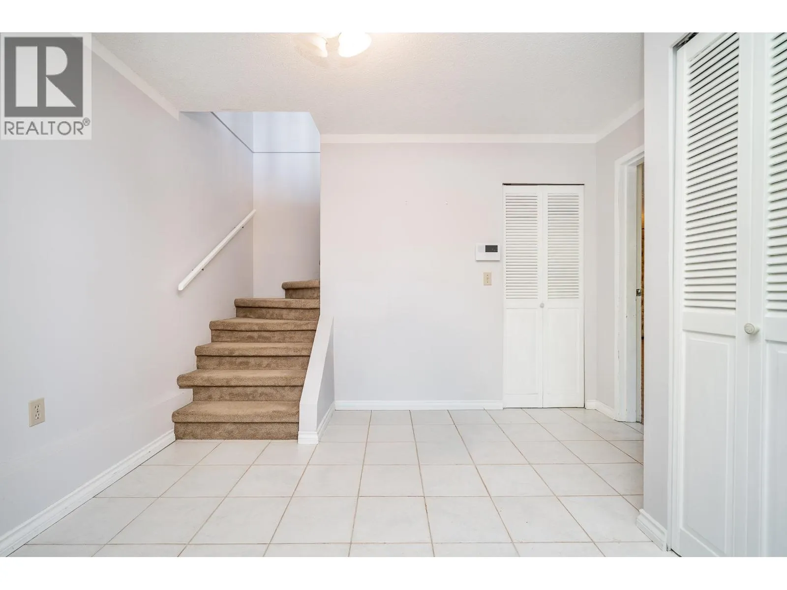 5 TUXEDO PLACE