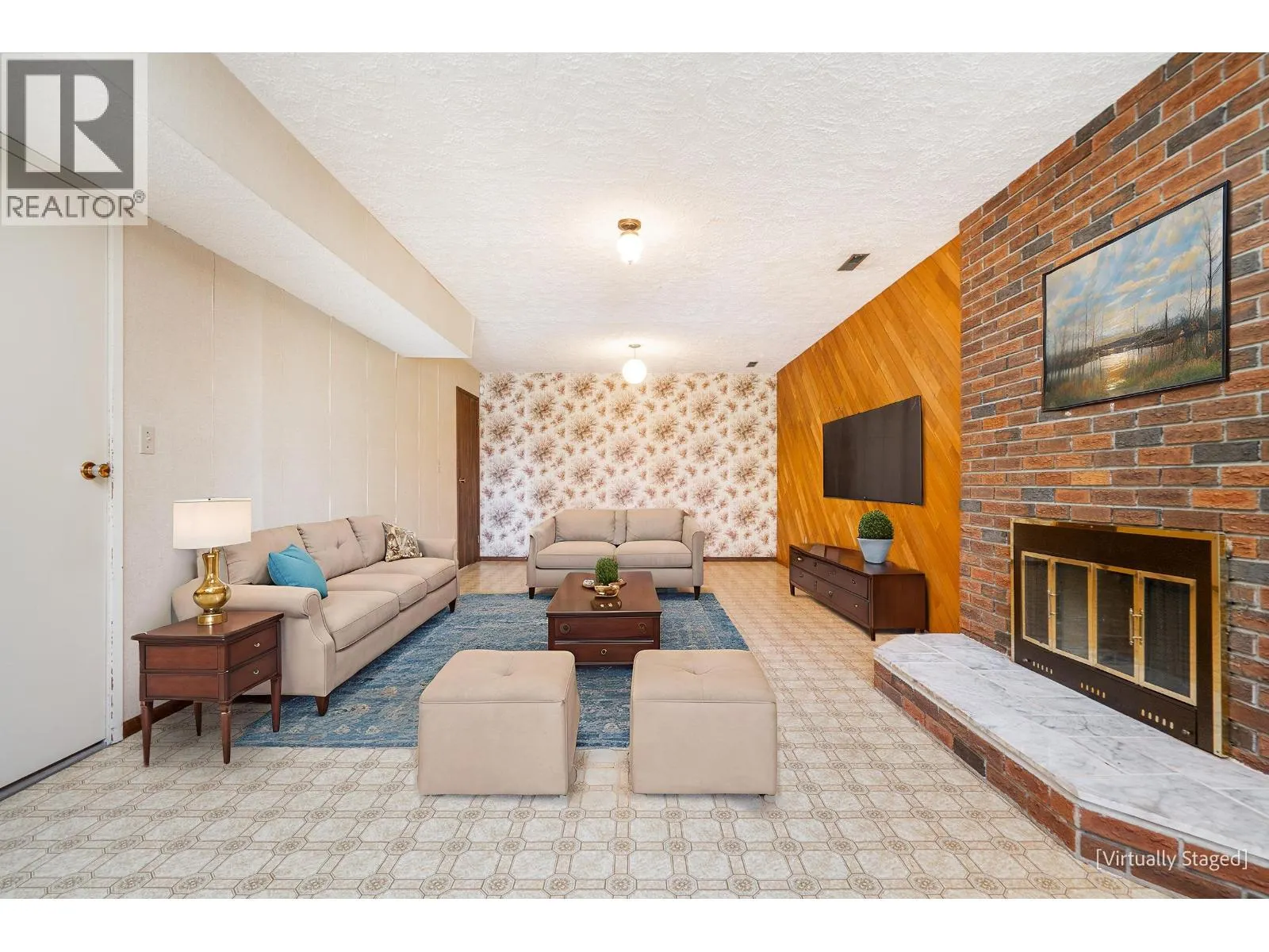 5 TUXEDO PLACE