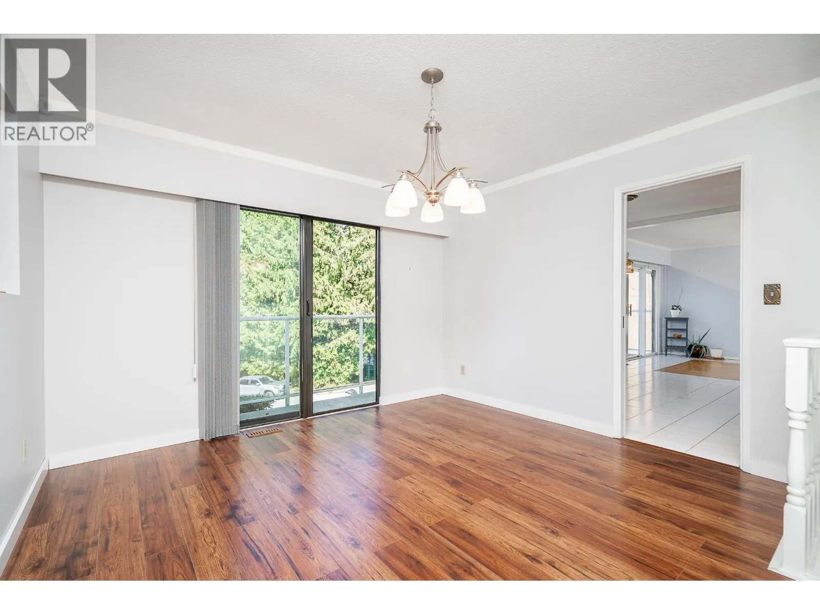 5 TUXEDO PLACE