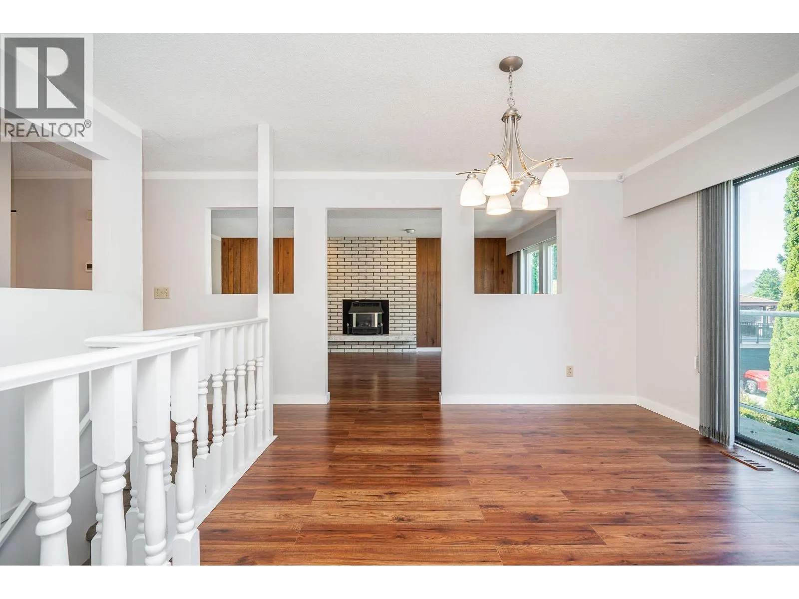 5 TUXEDO PLACE