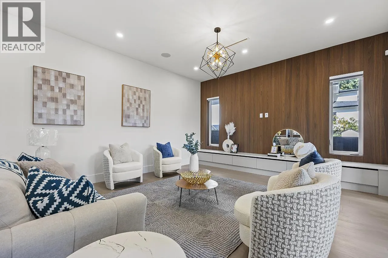 687 FOLSOM STREET