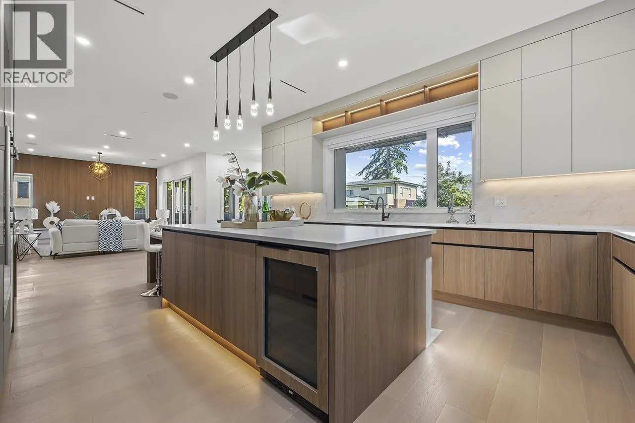 687 FOLSOM STREET