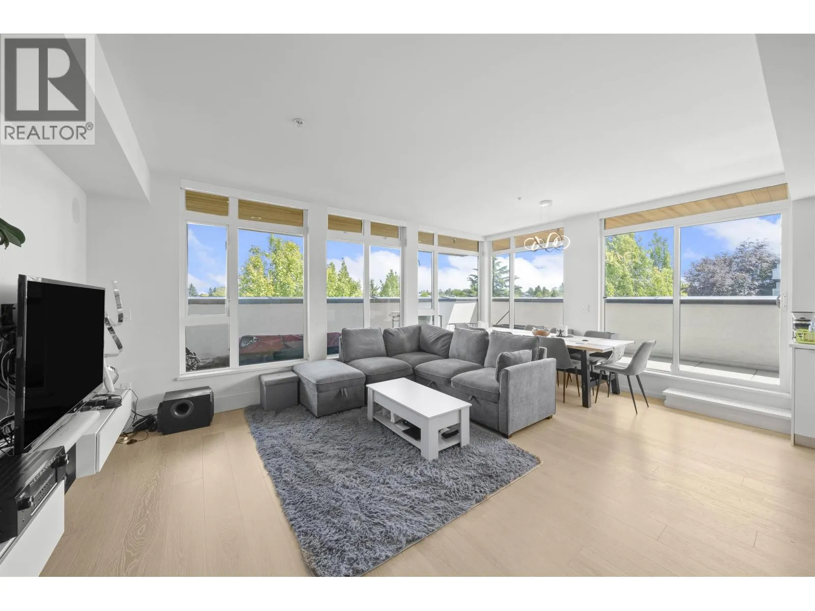 602 5085 MAIN STREET