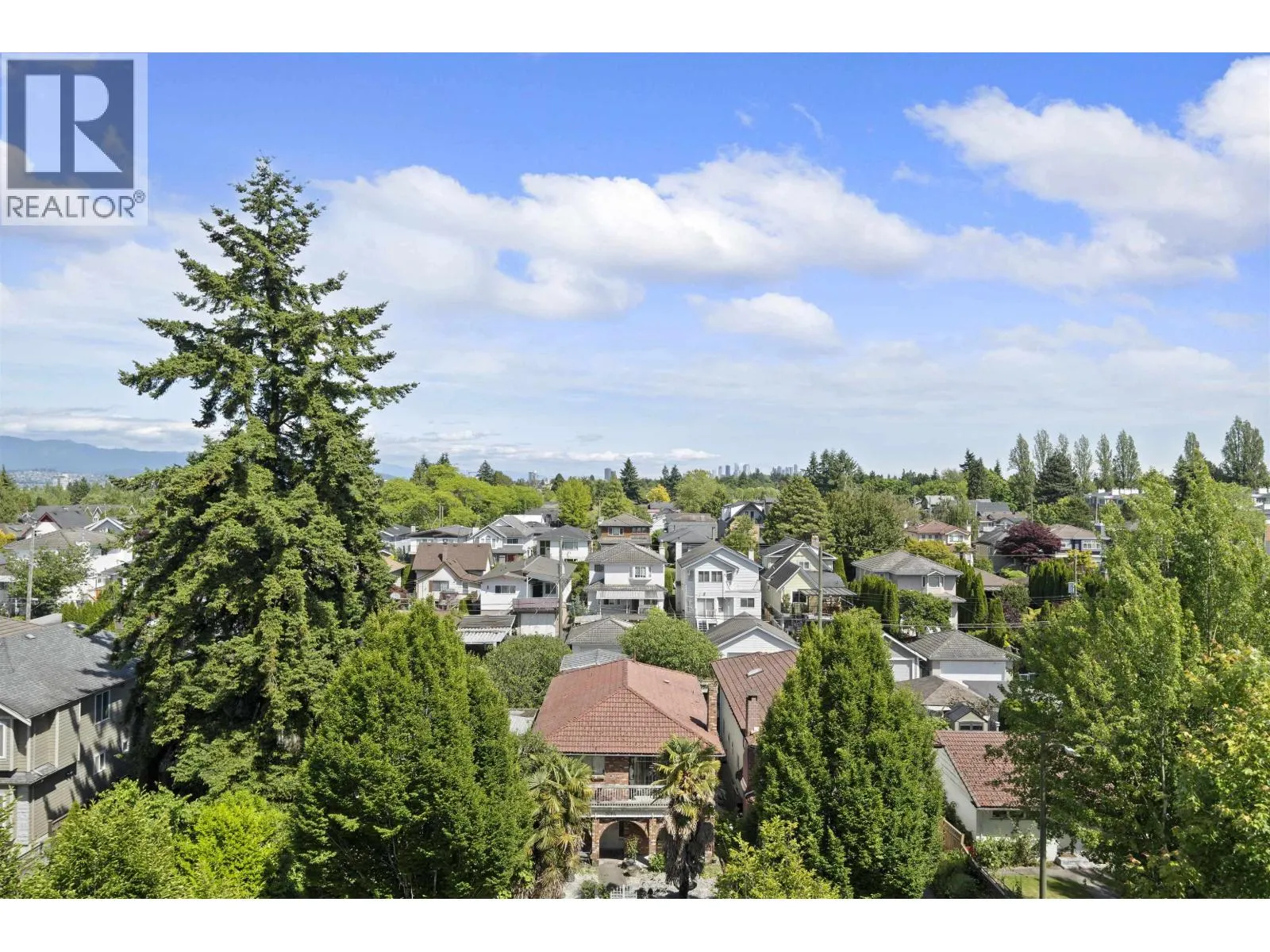 602 5085 MAIN STREET