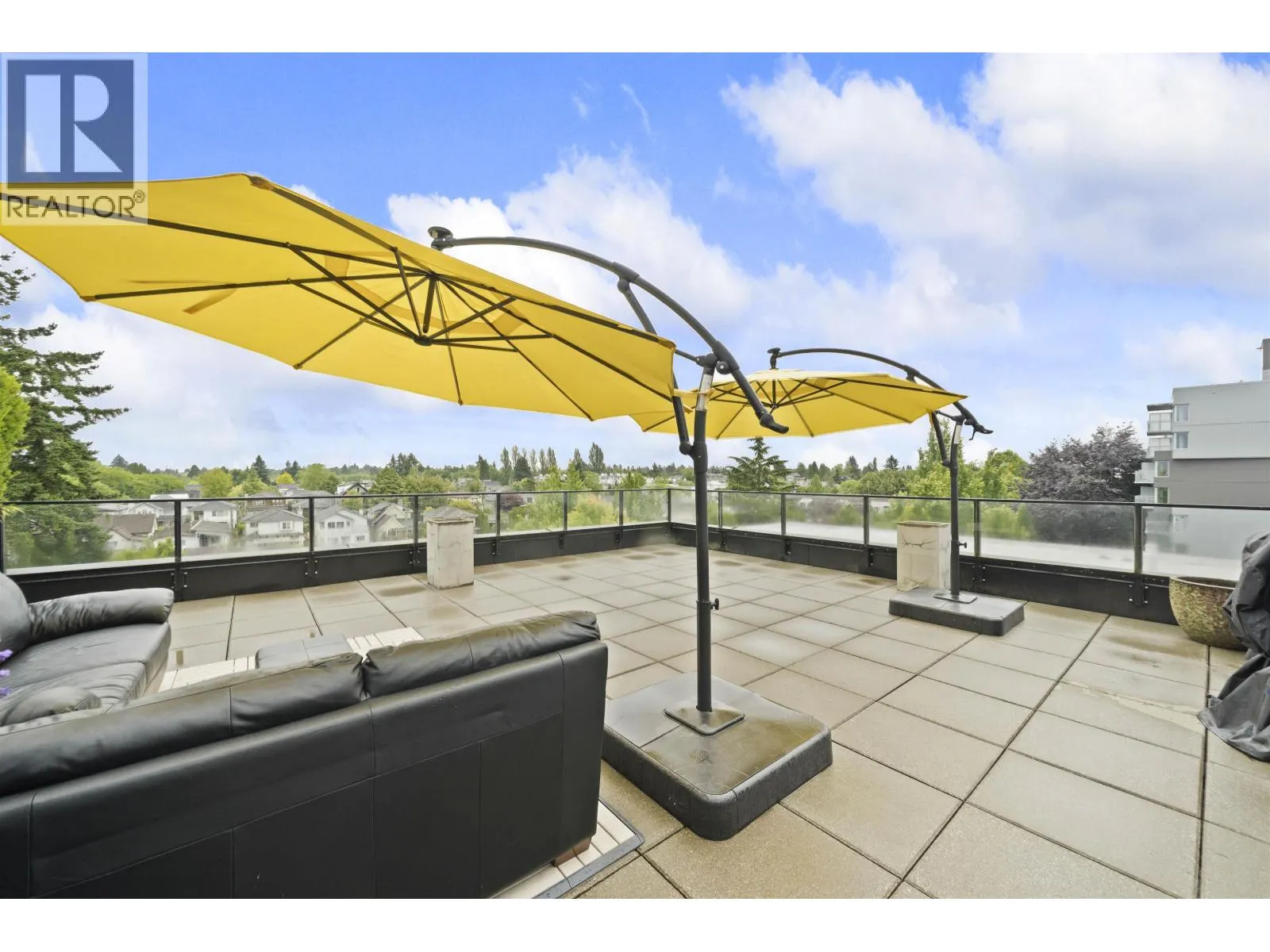 602 5085 MAIN STREET