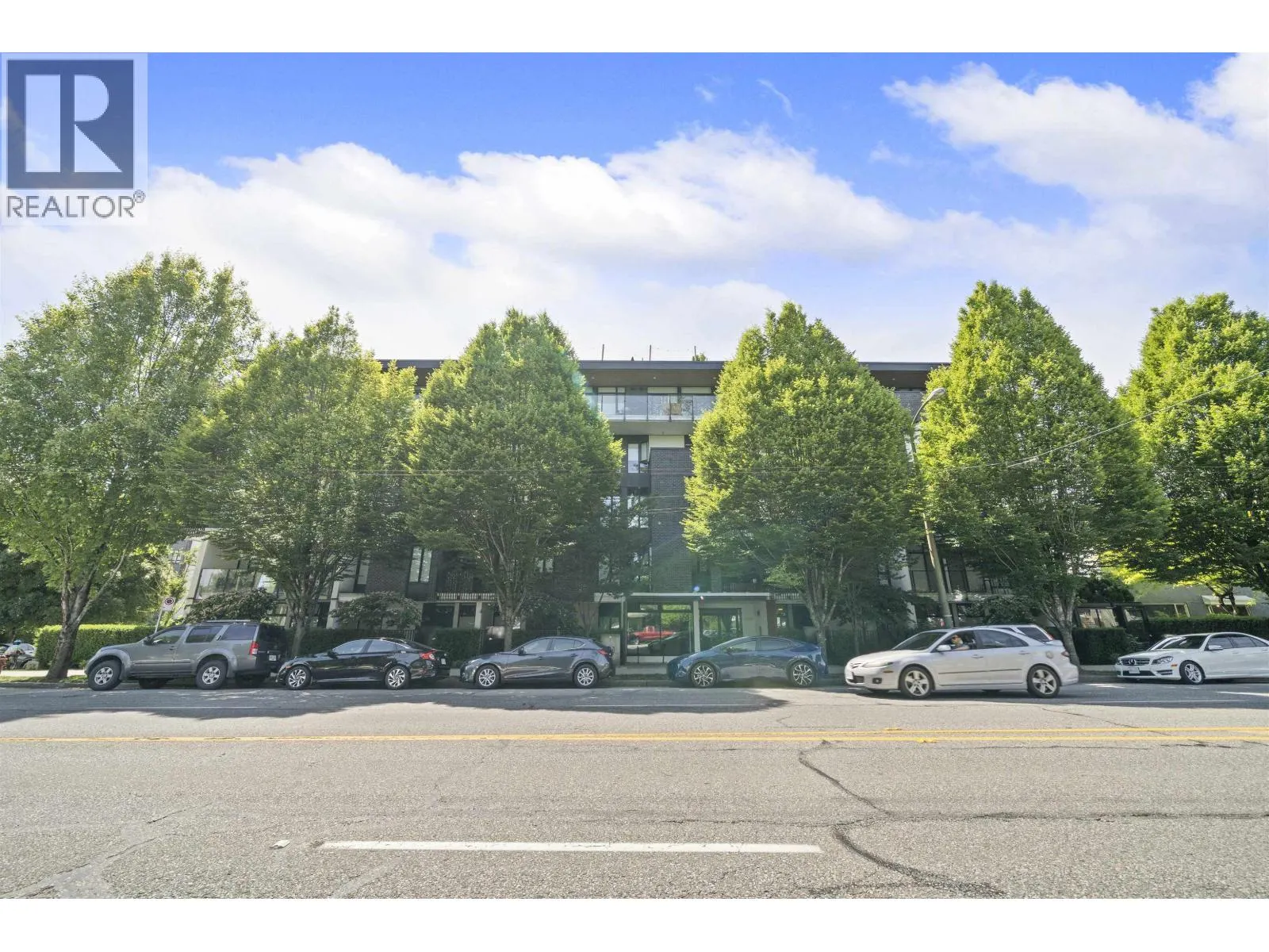 602 5085 MAIN STREET