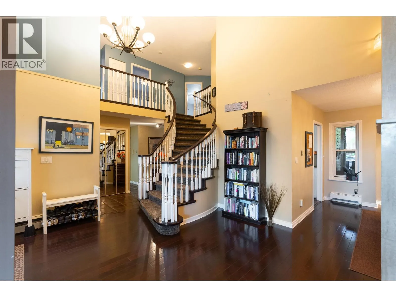 318 ROCHE POINT DRIVE