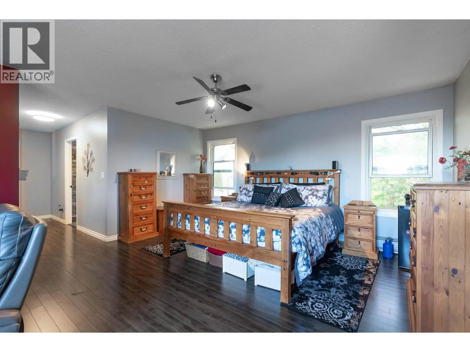 318 ROCHE POINT DRIVE