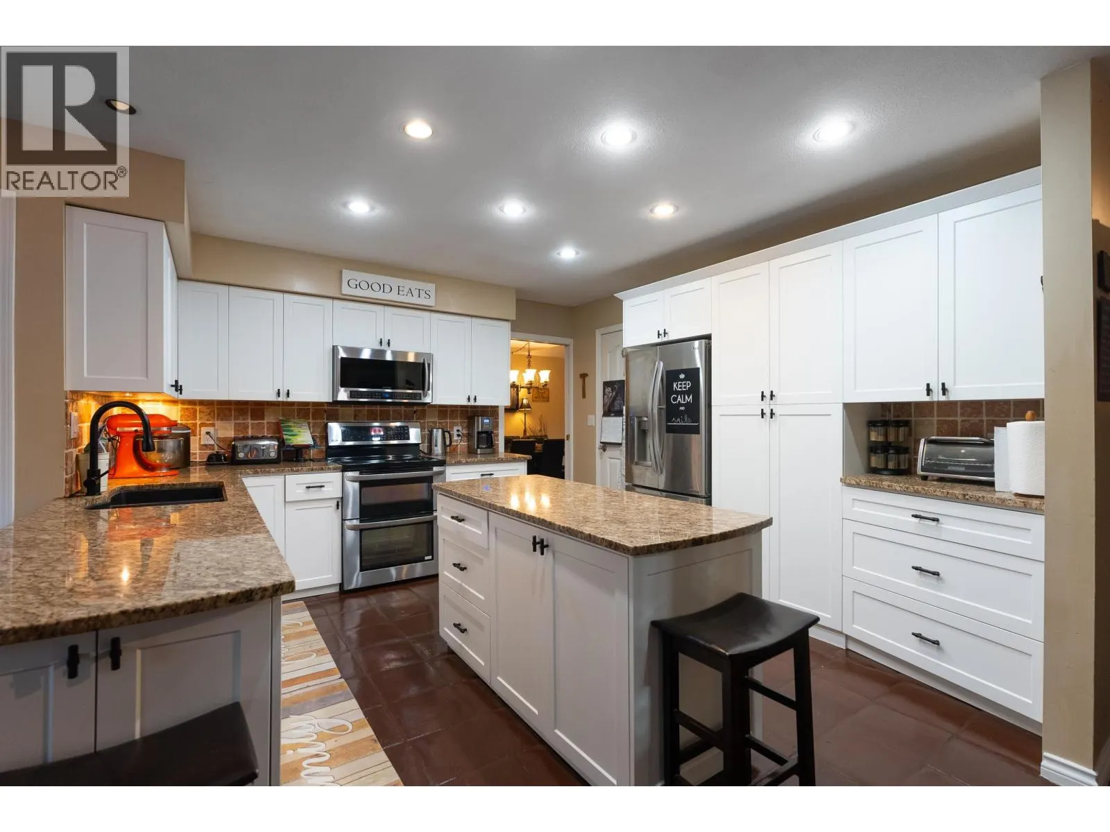 318 ROCHE POINT DRIVE