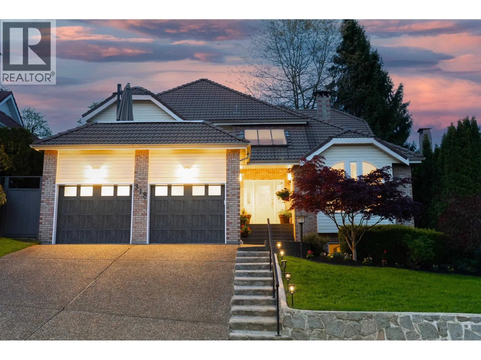 318 ROCHE POINT DRIVE
